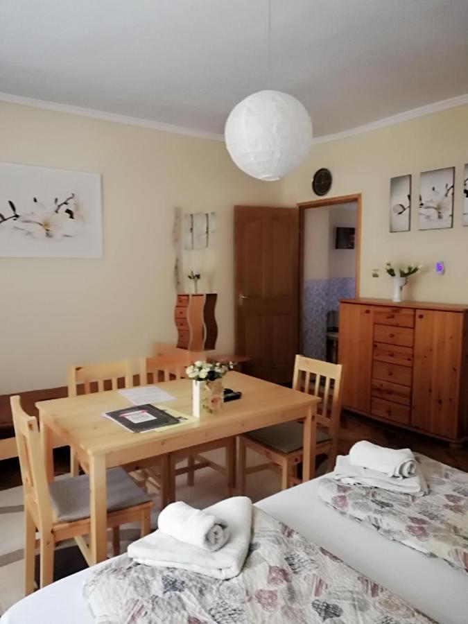 Csilla Apartman Makó المظهر الخارجي الصورة